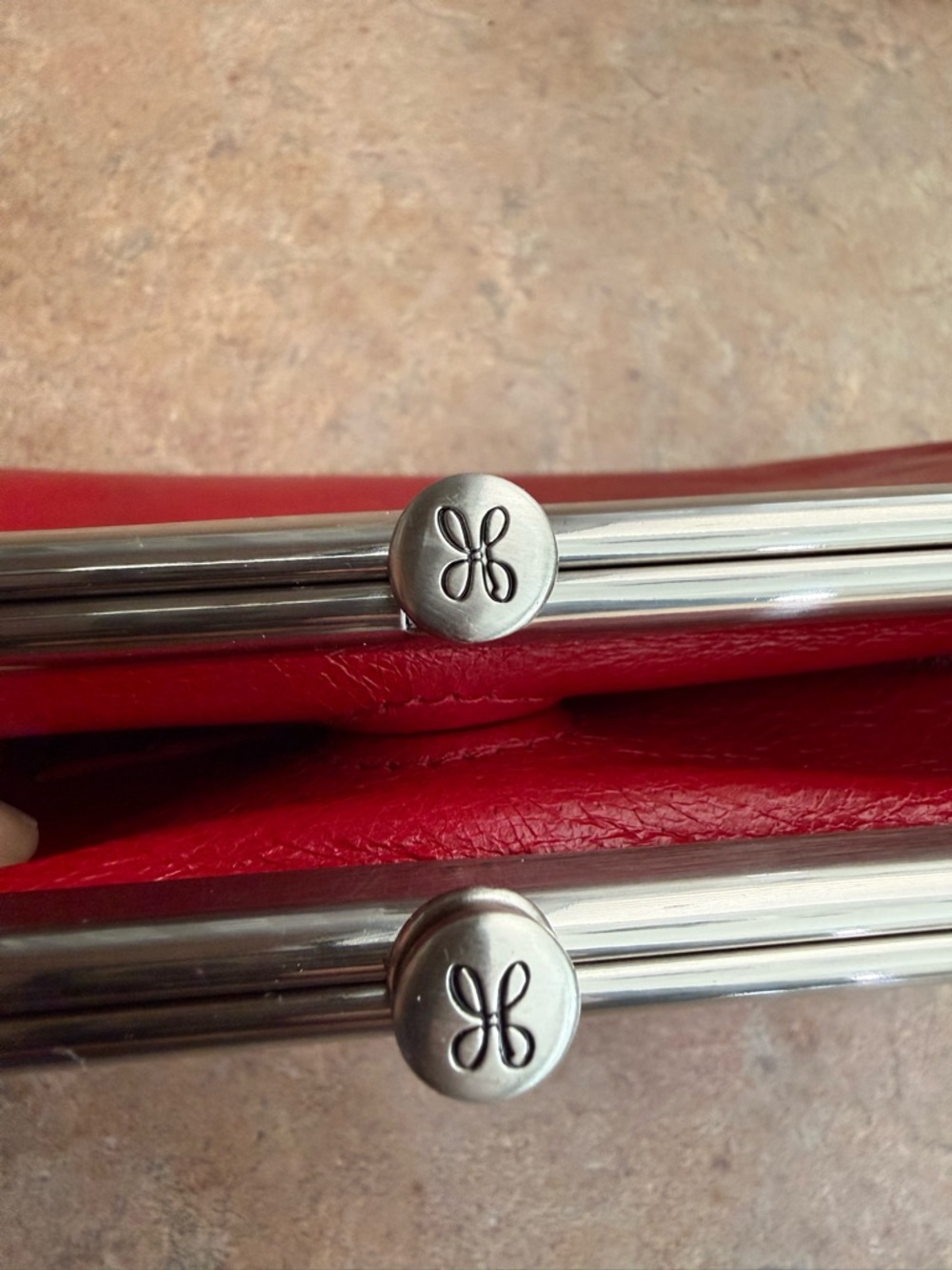 HOBO Lauren Red Leather Kiss-Frame Clutch - Picture 4 of 10